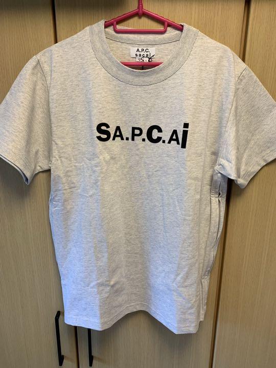 セール定番 sacai - Sacai サカイ 21SS×A.P.C. SIDE ZIP LOGO TEE SS