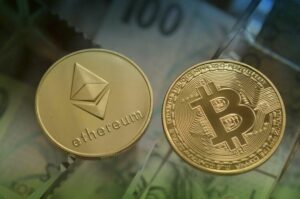 Ethereum bi lahko zabeležil 50-odstotni padec glede na Bitcoin: napoved kripto analitika Benjamina Cowena