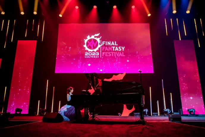 Keiko plays piano at the FF14 Vegas Fan Fest