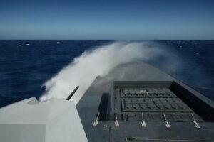 Atualizações de fragatas italianas e francesas visam aumentar a defesa antimísseis