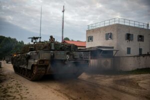 Itália assina acordo de quase US$ 1 bilhão para atualizar tanques Ariete
