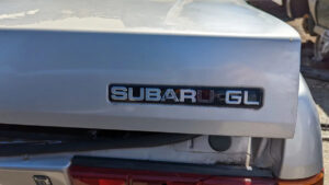 Joyau de la casse : berline Subaru GL 1989