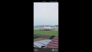 A Kalitta Air Boeing 747-400 típusú teherszállítója letér a kifutópályáról, miután leszállt a kínai Ningbo repülőtéren