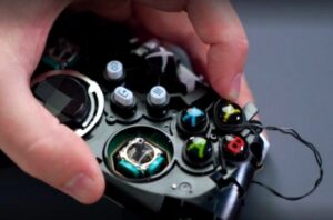 Microsoft pakub nüüd Xboxi kontrollerite osi ja remondijuhendeid