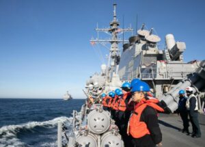 Die Marine verlängert die Einsatzdauer von vier weiteren Zerstörern
