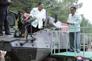De Noord-Koreaanse Kim geeft opdracht tot een scherpe verhoging van de raketproductie, dagen vóór de Zuid-Koreaanse en Amerikaanse oefeningen
