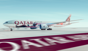 Qatar Airways julkisti erityisen Formula 1 -värin Boeing 777-300 -koneeseen