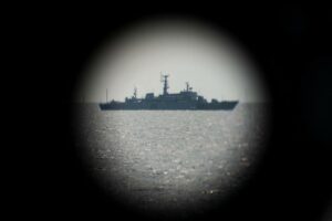 Rusia meluncurkan latihan angkatan laut Baltik di depan pintu Eropa
