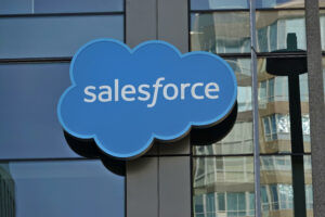 Salesforce Zero-Day використано для фішингу облікових даних Facebook