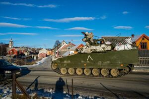 Chính phủ Thụy Điển quan tâm sản xuất xe chiến đấu ở Ukraine