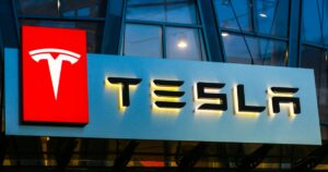 Tesla annonce la transition du directeur financier : Vaibhav Taneja succédera à Zachary Kirkhorn
