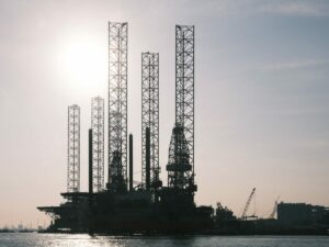 Ο αντίκτυπος της απόφασης του ΟΠΕΚ+ στους ναύλους πετρελαιοφόρων