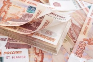 Deslizamento do rublo russo: depreciação de 16%