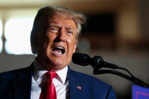 Trump Organization overvåker flagger "ufullstendige," "inkonsekvente" økonomiske avsløringer