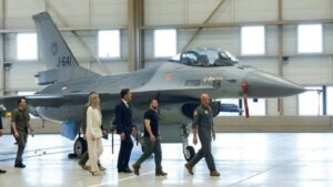 Ukraina får endelig F-16, men ikke før neste år - Aviationist