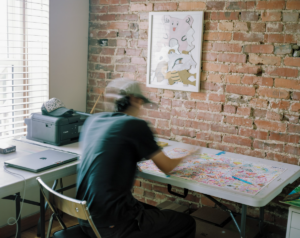 Vinnie Hager trở nên cá tính trong bộ sưu tập 'Nhật ký' mới