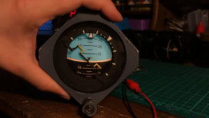 Vintage Artificial Horizon Is Beautiful In Motion