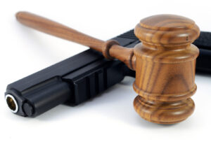 בית משפט נוסף תוקף את חוק הפיקוח על אקדח קנאביס