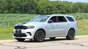 2024 Dodge Durango får små ændringer, da SRT Hellcat fortsætter - Autoblog