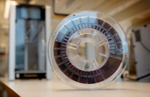 3D-printed plasmonic plastic enables large-scale optical sensor production