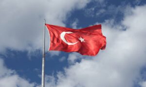52% तुर्क क्रिप्टो निवेशक हैं, युवा महिलाओं में बढ़ी हुई भूख दिखाई देती है: कूकॉइन अध्ययन
