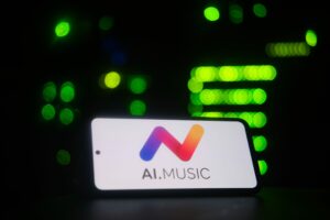 AI Virtual Popstar заключила сделку с Warner Music