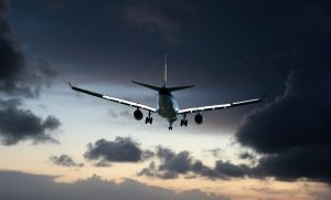 ความเร็วของเครื่องบินกับความเร็วภาคพื้นดิน: อะไรคือความแตกต่าง?