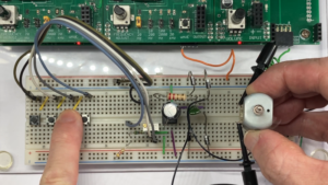 Управление двигателем с помощью чипа аудиоусилителя