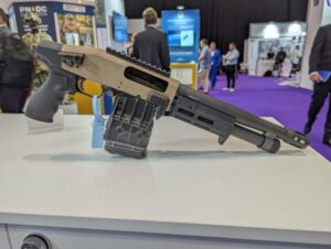 DSEI 2023: Mossberg phát triển súng ngắn 'V Biếner' cho yêu cầu của Vương quốc Anh