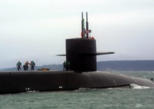 Hải quân được miễn chế tạo tàu ngầm hạt nhân trong dự luật tài trợ tạm thời