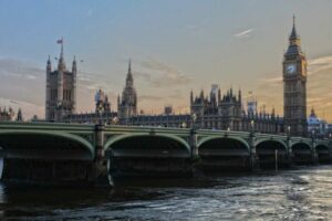 Ο αντίκτυπος του κανόνα για τα ταξίδια κρυπτογράφησης της FATF στις συναλλαγές και τις επιχειρήσεις στο Ηνωμένο Βασίλειο