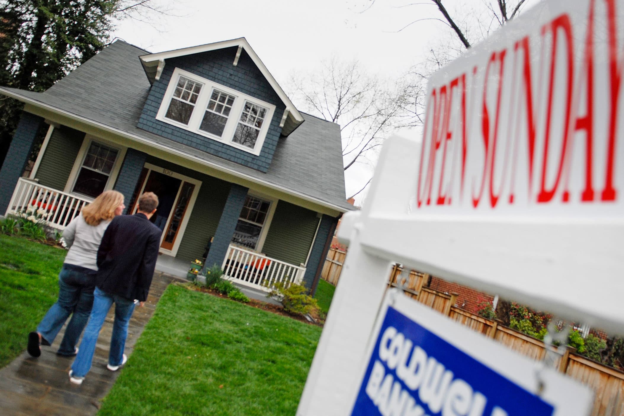 فيما يلي ثلاث مفاجآت مالية مكلفة لمشتري المنازل لأول مرة – وكيفية الاستعداد لها
