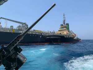 كيف يمكن لمشاة البحرية الأمريكية حماية الشحن التجاري في الخليج