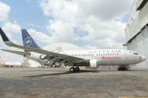 Kenya Airways donates a Boeing 737-700 to Mang’u High School