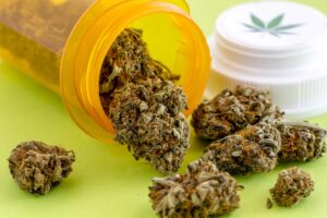 Mann mit Tourette-Syndrom bittet den NHS um eine Erhöhung der Cannabis-Verschreibungen