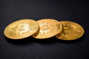 Mineiros debatem devolução de US$ 500,000 à Paxos por erro de transação de Bitcoin