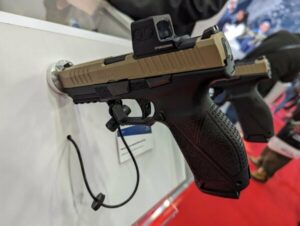 MSPO 2023: Fabryka Broni apresenta nova pistola 9 mm