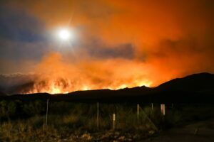 Luonnonkatastrofit Kaliforniassa: mitä asunnonomistajien ja vuokralaisten on tiedettävä