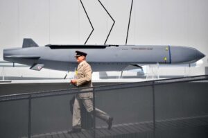 Novi načelnik obrambe Združenega kraljestva obljublja več zračne obrambe in udarnega orožja za Kijev
