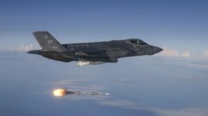 Northrop je dobil 705 milijonov dolarjev vredno pogodbo za orožje zrak-zemlja F-35