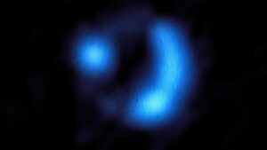 Polarisert støv avslører et sterkt magnetfelt i den eldgamle galaksen – Physics World