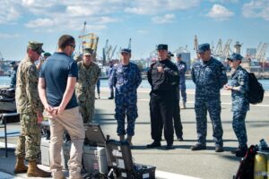 Sea Breezen pelaajat päättävät Mustanmeren harjoituksen, ensimmäinen sarja sodan jälkeen