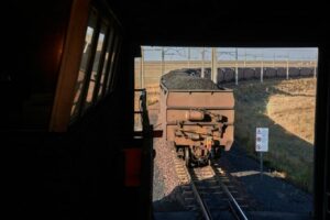 דרום אפריקה תתמודד עם לחץ משותפי סחר לדיץ' פחם