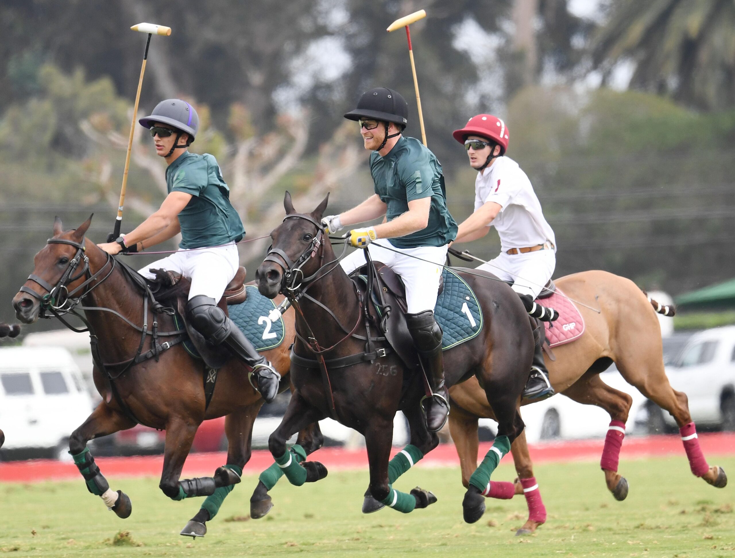 Elitsporten Polo—som spelas i London och Santa Barbara