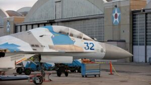 Yhdysvaltain ilmavoimien kansallismuseo ostaa entisen ukrainalaisen Su-27UB Flankerin