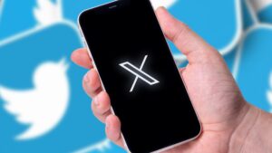 X (Twitter) prezentuje standardy przejrzystości dla użytkowników, spełniając obietnicę Muska