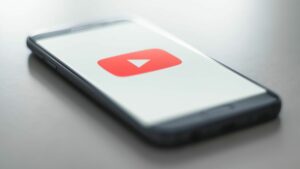 Bedste YouTube-websteder og -kanaler til uddannelse