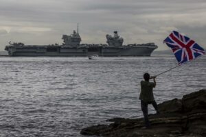 Lainsäätäjät varoittavat, että Britannia haukkua enemmän kuin purra Indo-Tyynenmeren alueella