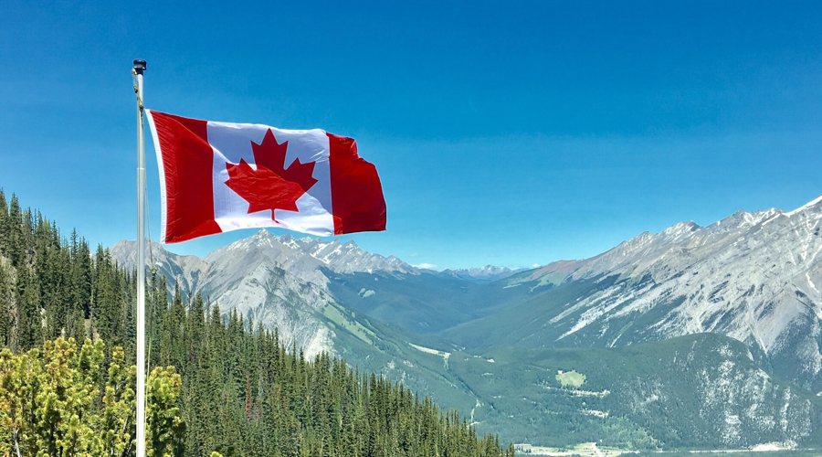 Canadian Regulator Softens Stance of Stablecoins
