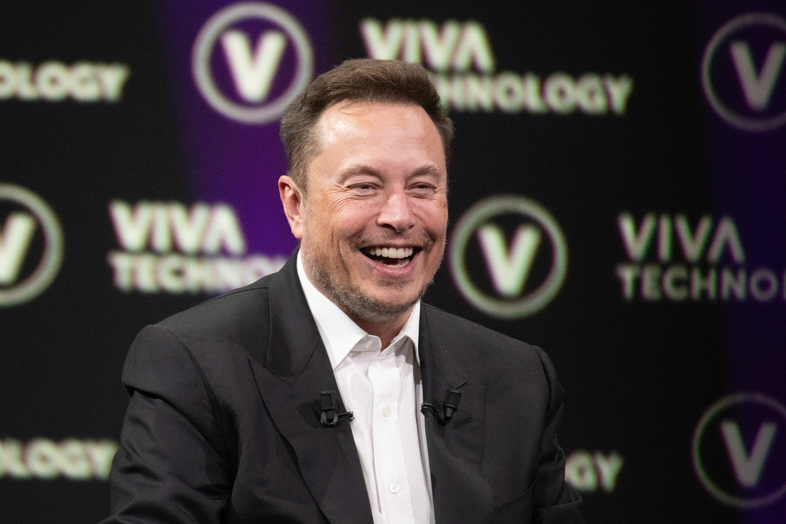 Elon Musk Menawarkan $1 Miliar ke Wikipedia untuk Mengubah Namanya menjadi 'Dickipedia'
